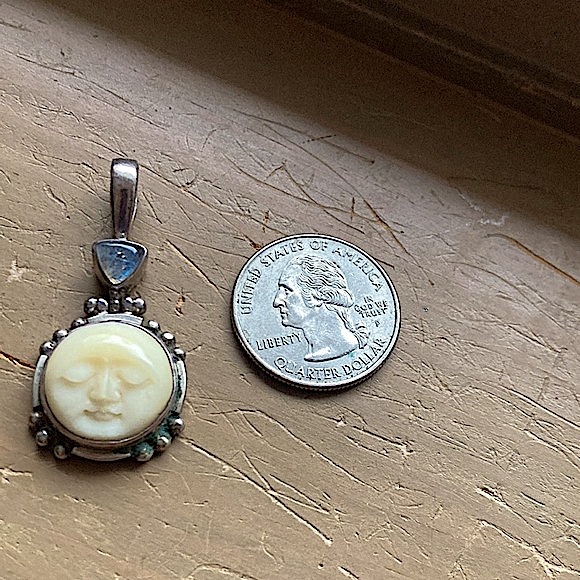 PENDANT Hand Made 925 Sterling Silver Labradorite Carved Moon Face Boho - Picture 2 of 3